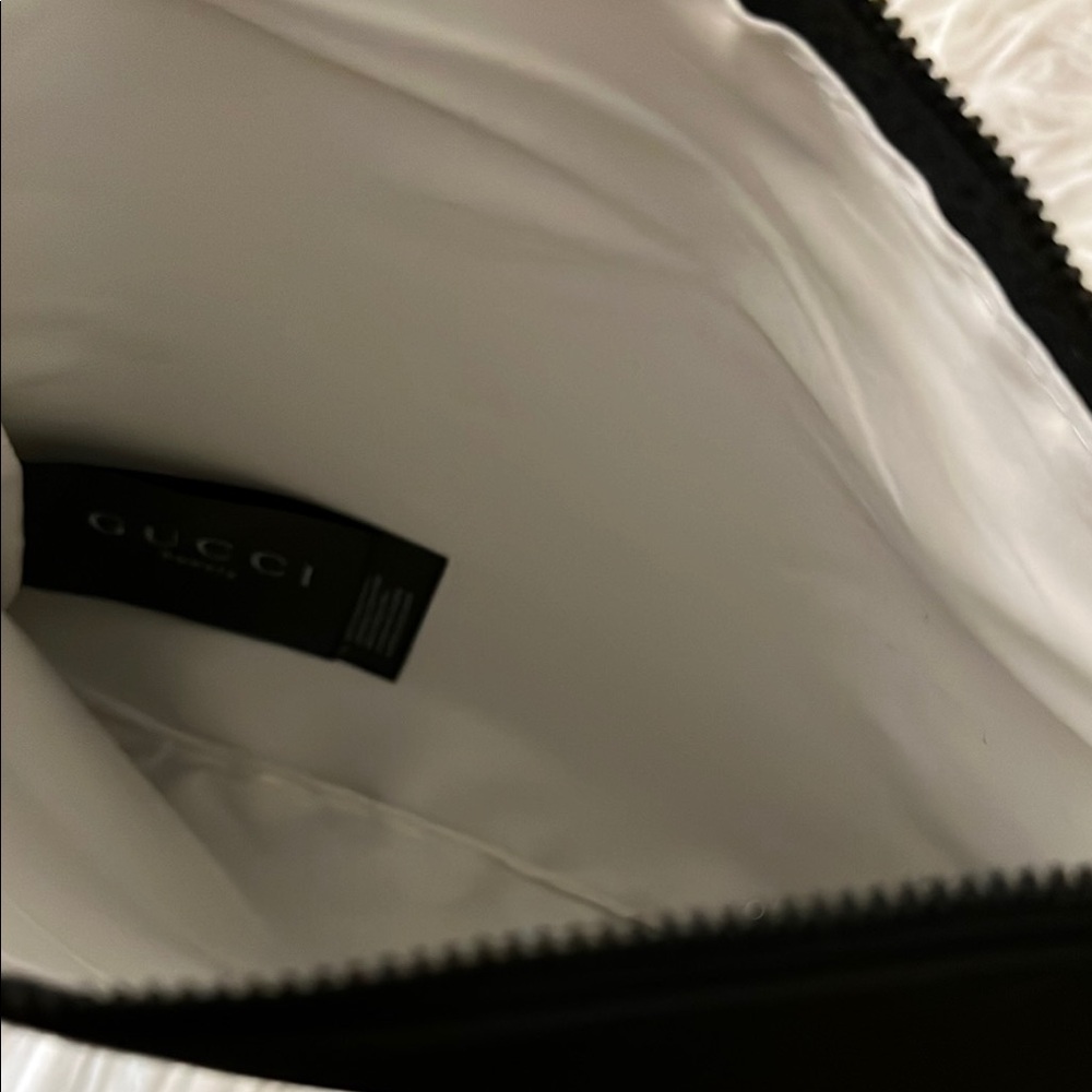 Gucci Black Cosmetic Bag - Picture 3 of 3